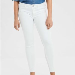AE Mid Rise White Jeggings